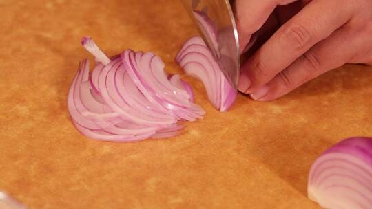 【镜头合集】厨师切紫洋葱视频素材模板下载