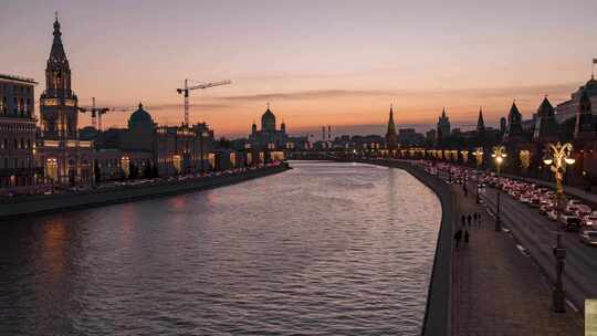 俄罗斯 克里姆林宫旁 莫斯科河 黄昏日落