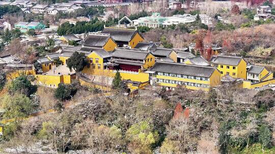 航拍瘦西湖景区园林雪景观音山大明寺宋夹城