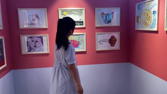 世界安徒生童话奖绘画作品展览济南展出