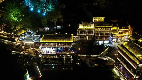 航拍湖南湘西凤凰古城4A景区夜景视频素材模板下载
