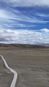 高清竖屏航拍西藏日喀则吉隆县佩枯错风光高清在线视频素材下载