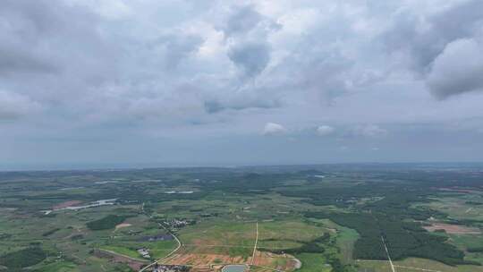 台风边缘的乌云