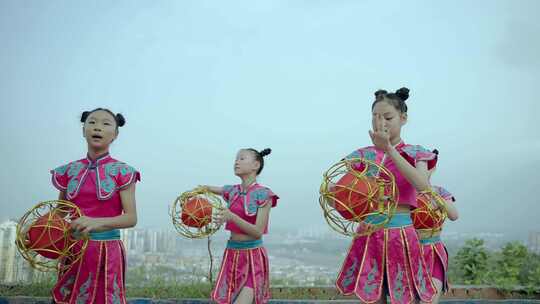 民俗绣球灯舞蹈表演