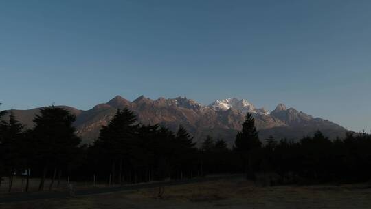 丽江玉龙雪山航拍