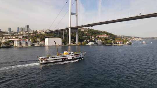轮渡船伊斯坦布尔大桥视频素材模板下载