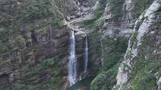 山水航拍庐山瀑布三叠泉高山流水山自然风景