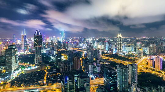 延时拍摄上海现代地标建筑和都市风光