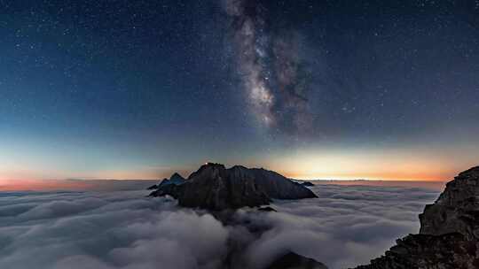 日本 北阿尔卑斯山 风景 山巅 云雾