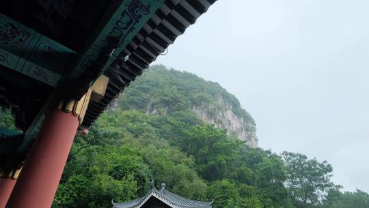 柳州文庙中式庭院古建筑雨景雨季大雨暴雨