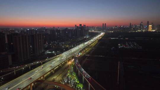 城市内高架桥立交桥汽车车流交通夜景航拍