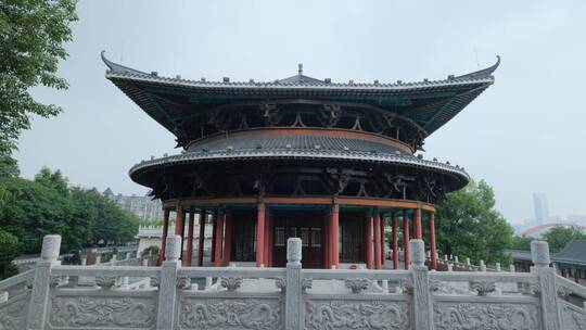 柳州文庙中式庭院古建筑雨景雨季大雨暴雨