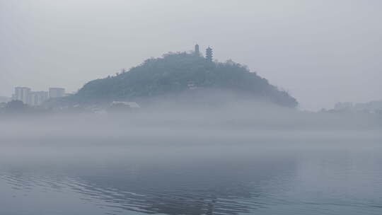 广西柳州柳江平流雾-蟠龙山双塔延时