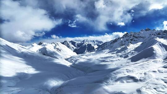 西藏纯净雪山航拍视频素材模板下载