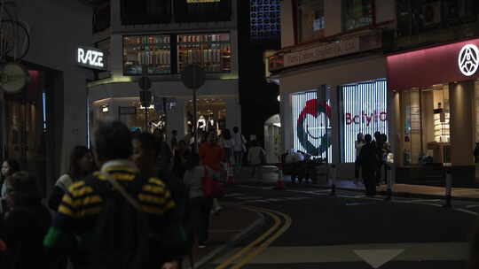 香港铜锣湾过街人群视频素材模板下载