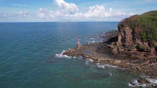 广西北海涠洲岛鳄鱼山蓝天白云航拍