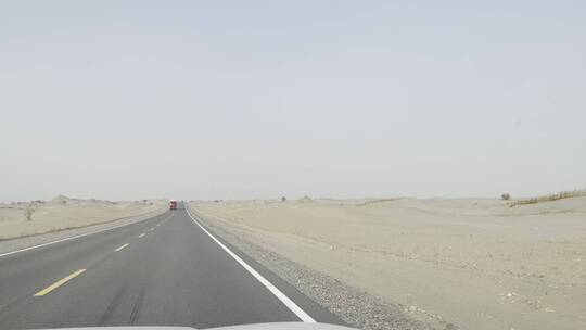 新疆塔克拉玛干沙漠穿越航拍