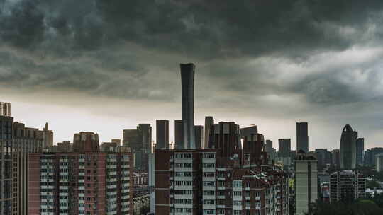 北京cbd中央区乌云滚滚雷雨天气