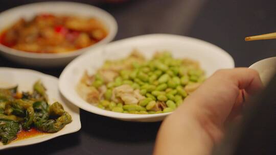 老百姓餐桌吃饭家常菜