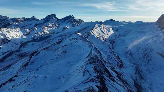 瑞士雪山山脉日出