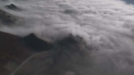 青海互助北山山峦云海航拍视频