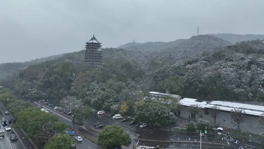 六和塔下雪航拍