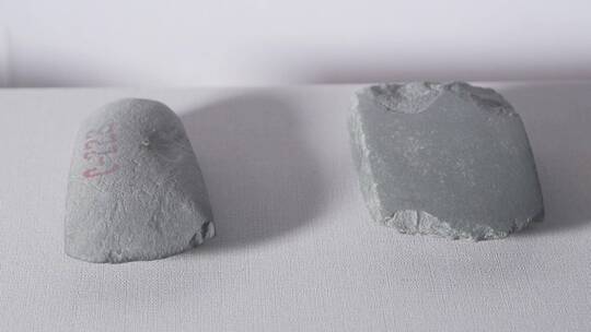 博物馆里的古人类石器工具LOG视频素材