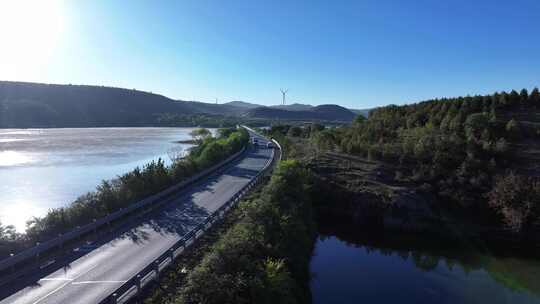 森林公路  航拍开车 航拍 山林驾驶汽车 4k