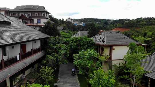 航拍云南普洱景迈山酒店民宿度假村