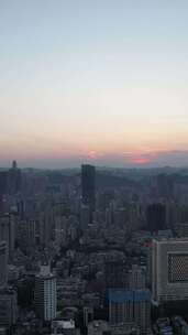 竖版航拍贵阳东山寺晚霞夜幕降临