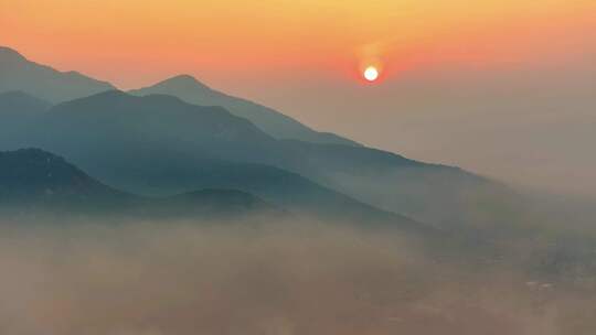 雨后泰山 云海玉盘