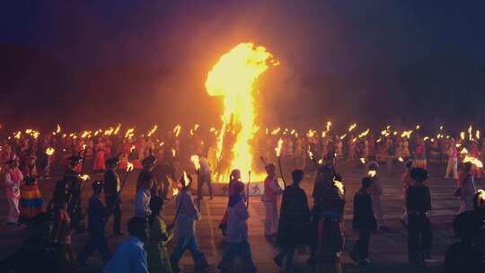 民族团结彝族火把节篝火晚会