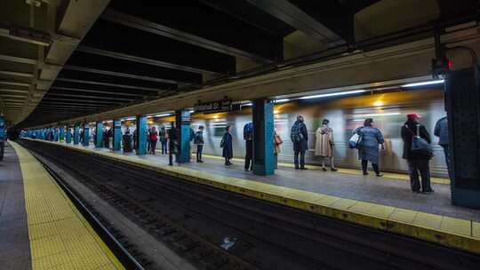 纽约地铁人群来往繁忙快节奏视频素材模板下载