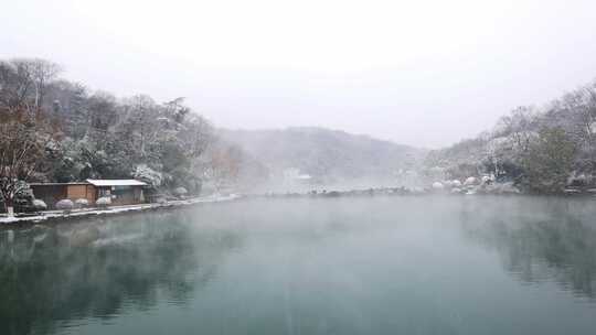 南京浦口珍珠泉雪景晨雾延时