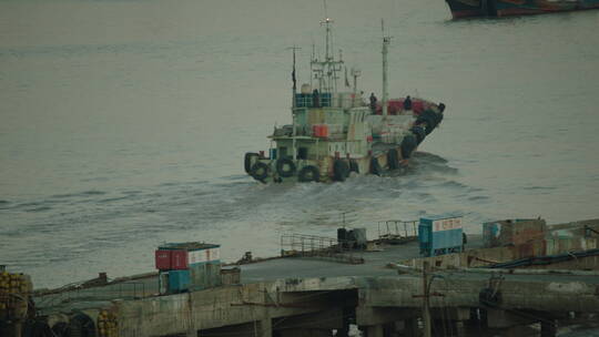 渔船出海 港口码头