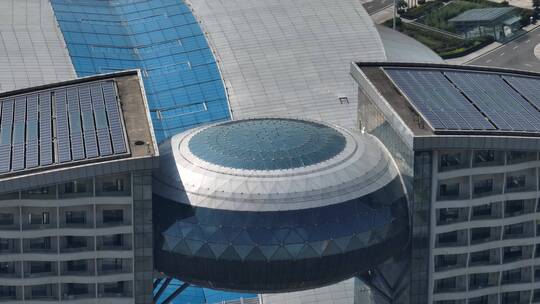 武汉国际博览中心，长焦特写镜头