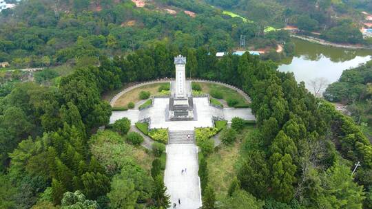 航拍广西陆川县公园人民英雄纪念碑