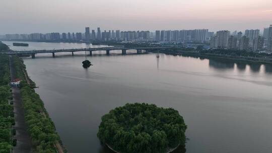 城市航拍洛阳城市地标落日交通经济发展航拍