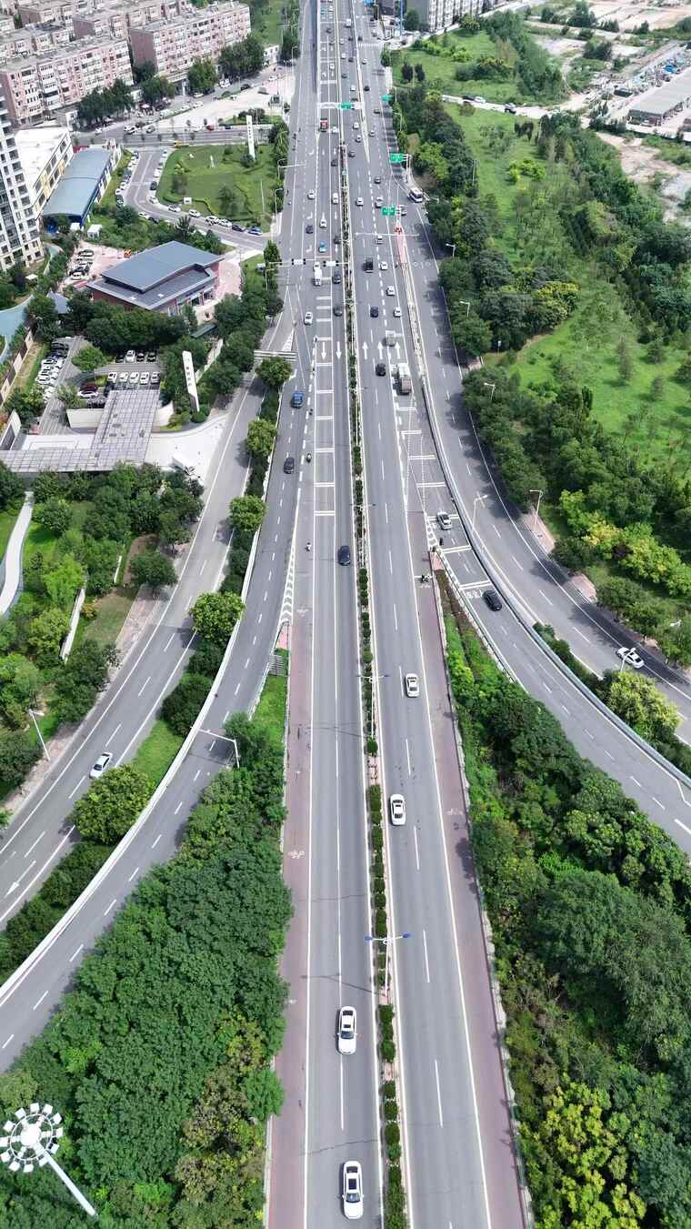 城市快速路航拍车流画面