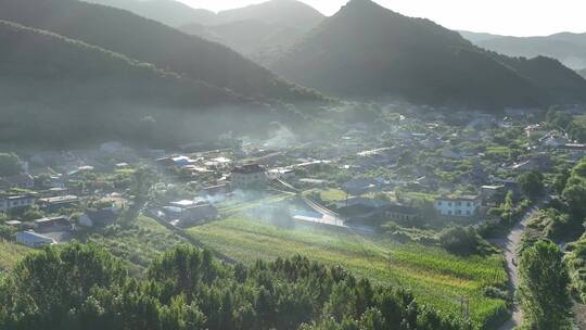 航拍辽宁千山山谷村庄风景