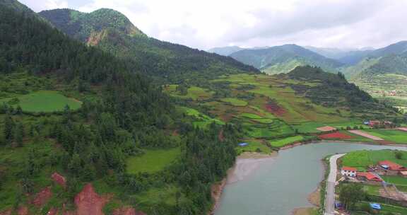 绿水青山乡村风景航拍