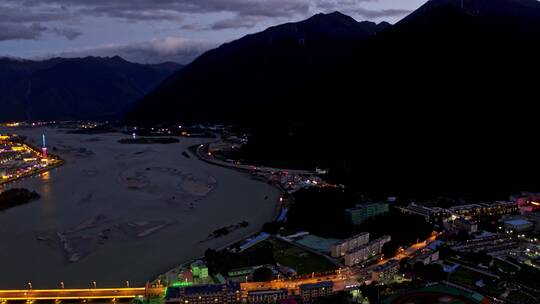 西藏拉萨城市夜景