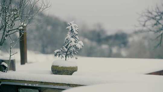 冬季山间雪景