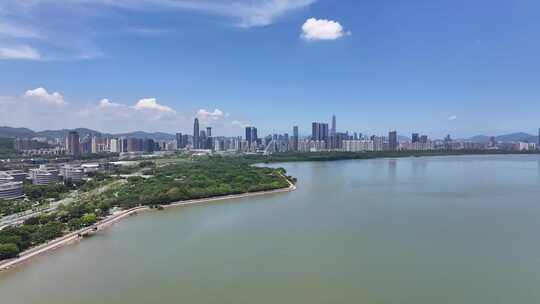 4K深圳湾公园蓝天白云航拍视频素材模板下载