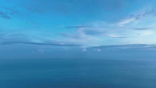 蓝色大海航拍海天一线碧海蓝天蔚蓝大海风景