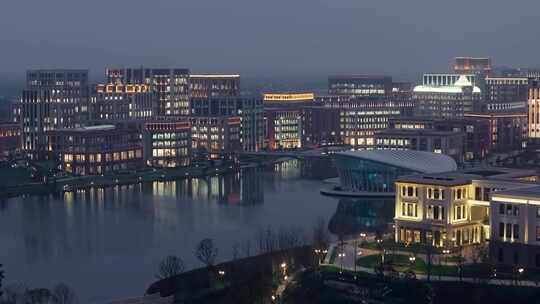 华为研发中心 夜景 上海 青浦 练秋湖