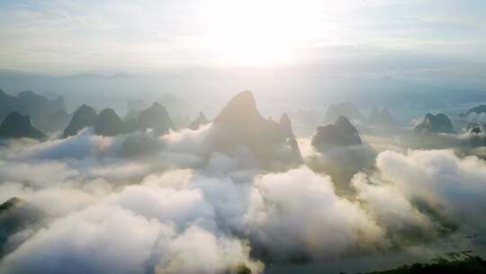 桂林山水鸟瞰图大气宏伟群山云海云雾日出视频素材模板下载