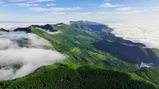 六盘山山脉云海