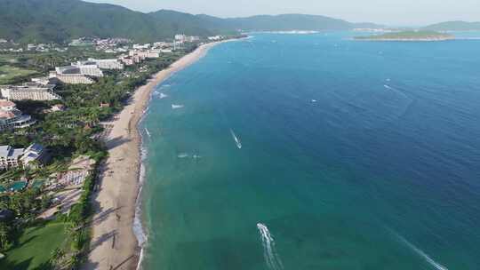 三亚旅游航拍亚龙湾全景蓝天白云沙滩海岸线