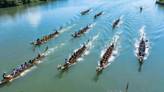 端午节河上龙舟比赛航拍画面